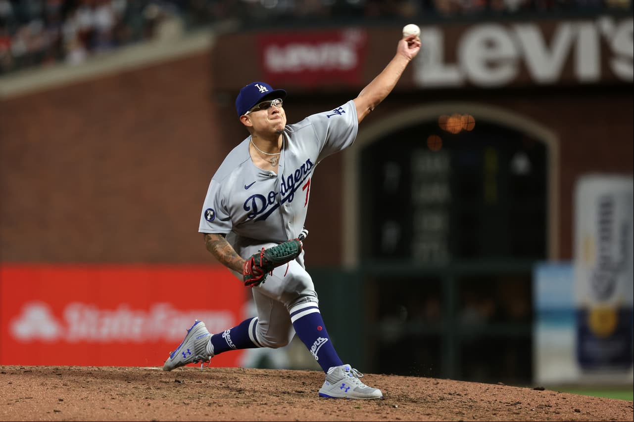 Destaca participación de Urquidy y Julio Urías en la MLB
