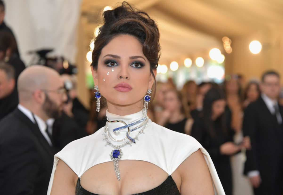 Eiza González se somete a lujoso tratamiento antes de la MET Gala