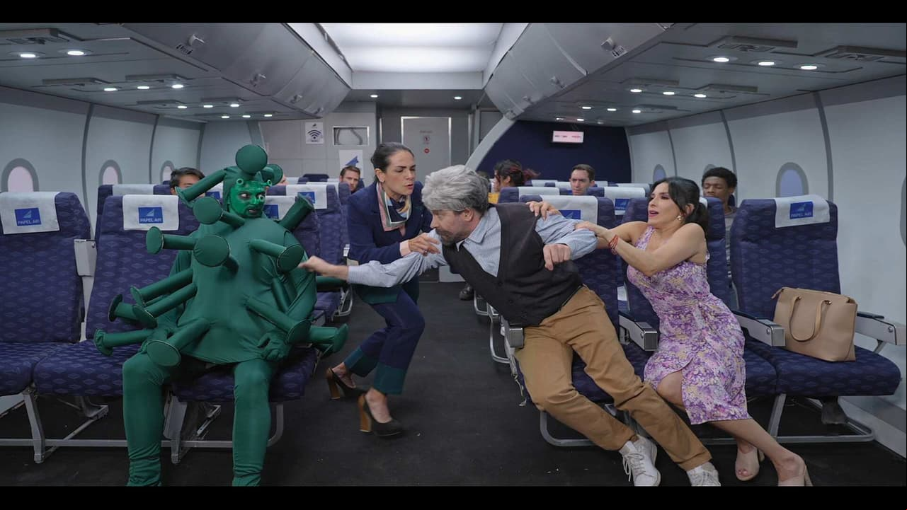 ¿Qué pasaría si pudiéramos ver al covid? En este sketch de ‘Relatos macabrones’ te presentamos a un hombre que sí pudo