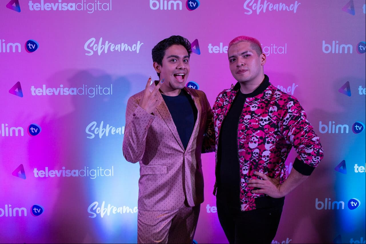 Pepe y Teo fueron los conductores de la presentación de 'Sobreamor'.