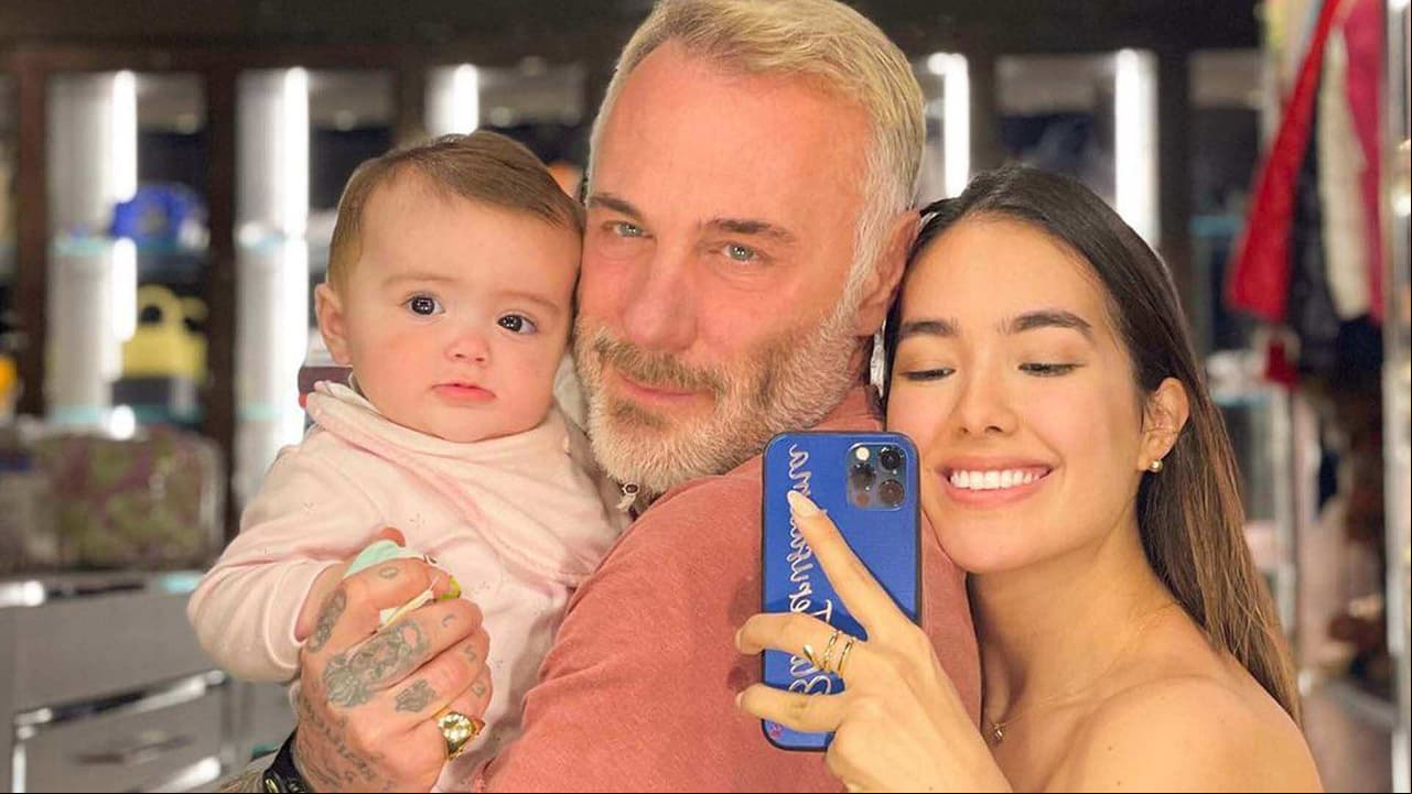Gianluca Vacchi y Sharon Fonseca presumen el auto de lujo de Blu Jerusalema