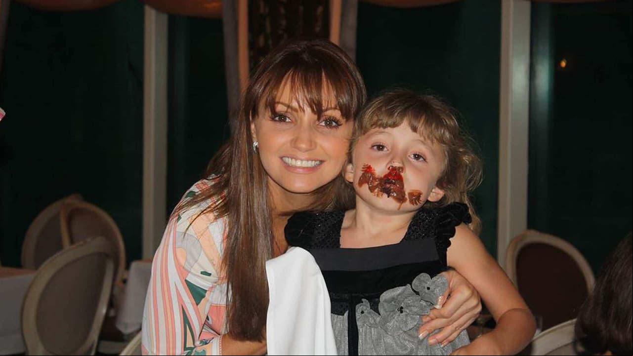 Publican emotivo video de la hija menor de Angélica Rivera para celebrar su cumpleaños 16