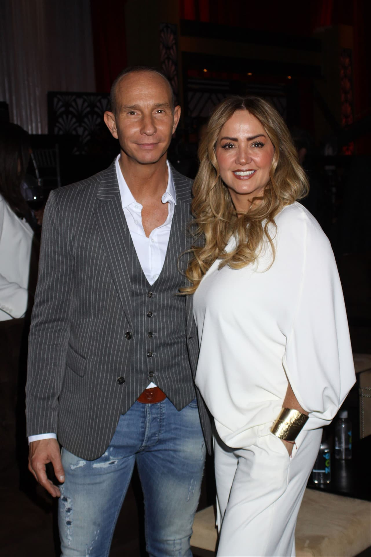 Andrea y Erik unieron sus vidas en matrimonio el 1 de abril de 2000. “El día de mi boda es sin duda uno de los más felices de toda mi vida, añoraba casarme feliz y enamorada, me casé con el amor de mi vida”, declaró la conductora al programa Hoy.
