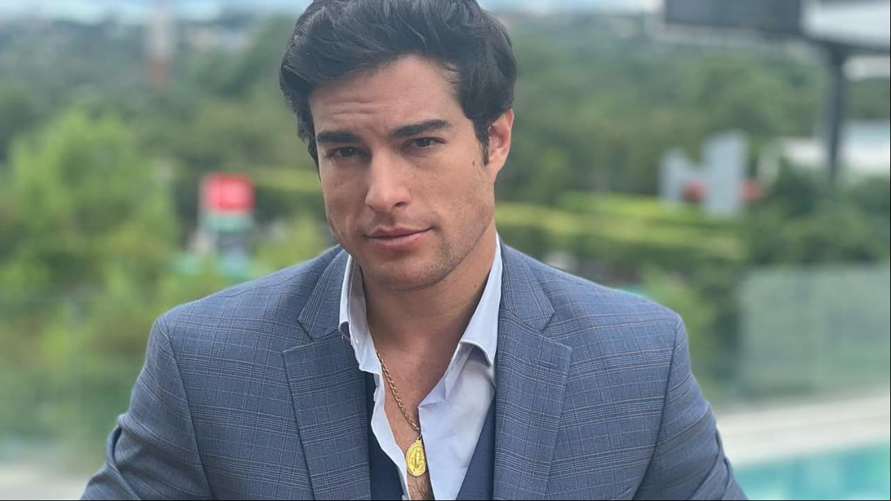 Danilo Carrera publica video junto a su nueva novia, ¿es una actriz mexicana?