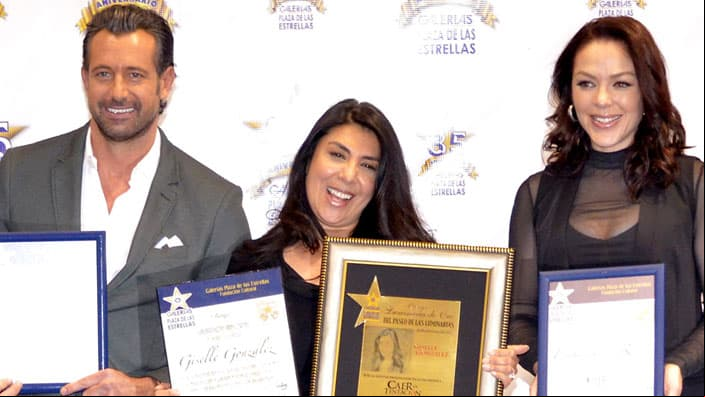 Giselle González recibe reconocimiento por Caer en tentación