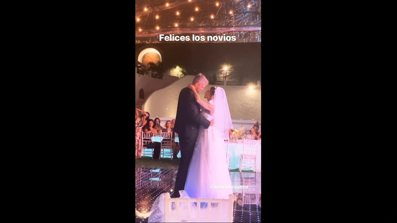 Sus amigas compartieron en sus perfiles de Instagram emotivos momentos de la boda religiosa y de la fiesta e incluso dejaron ver el primer baile de los recién casados.