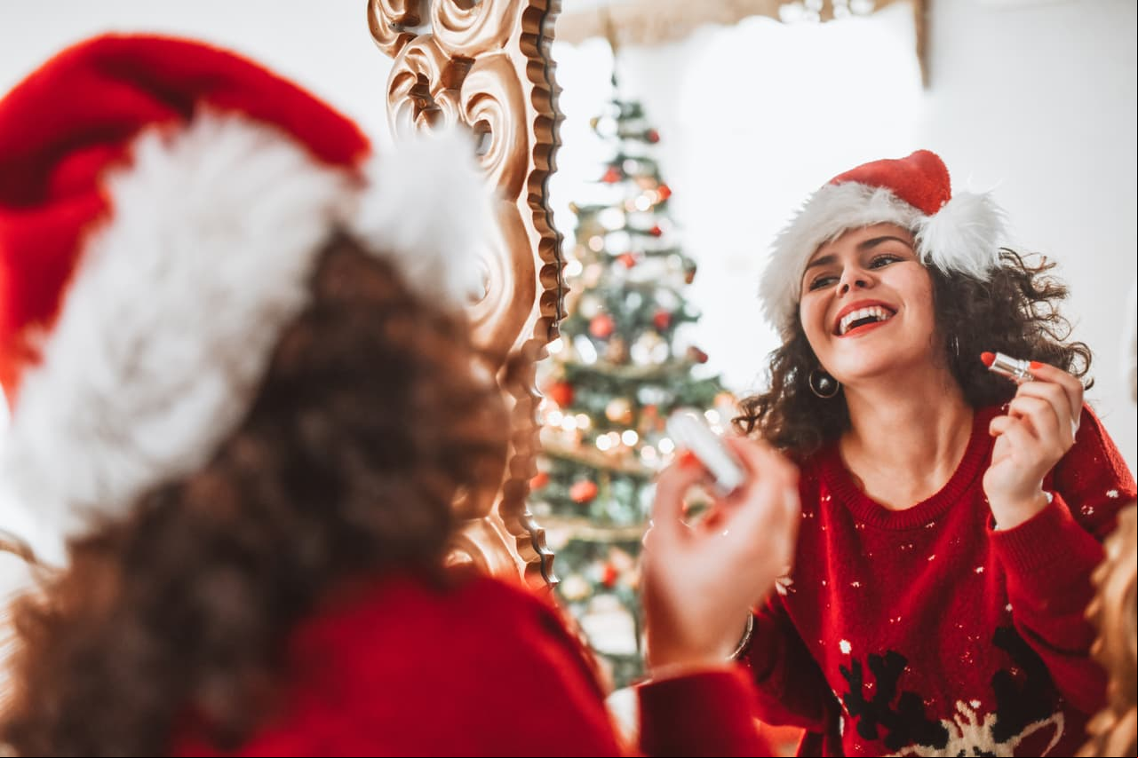 Ideas de maquillaje navideño para verte increíble en estas fiestas