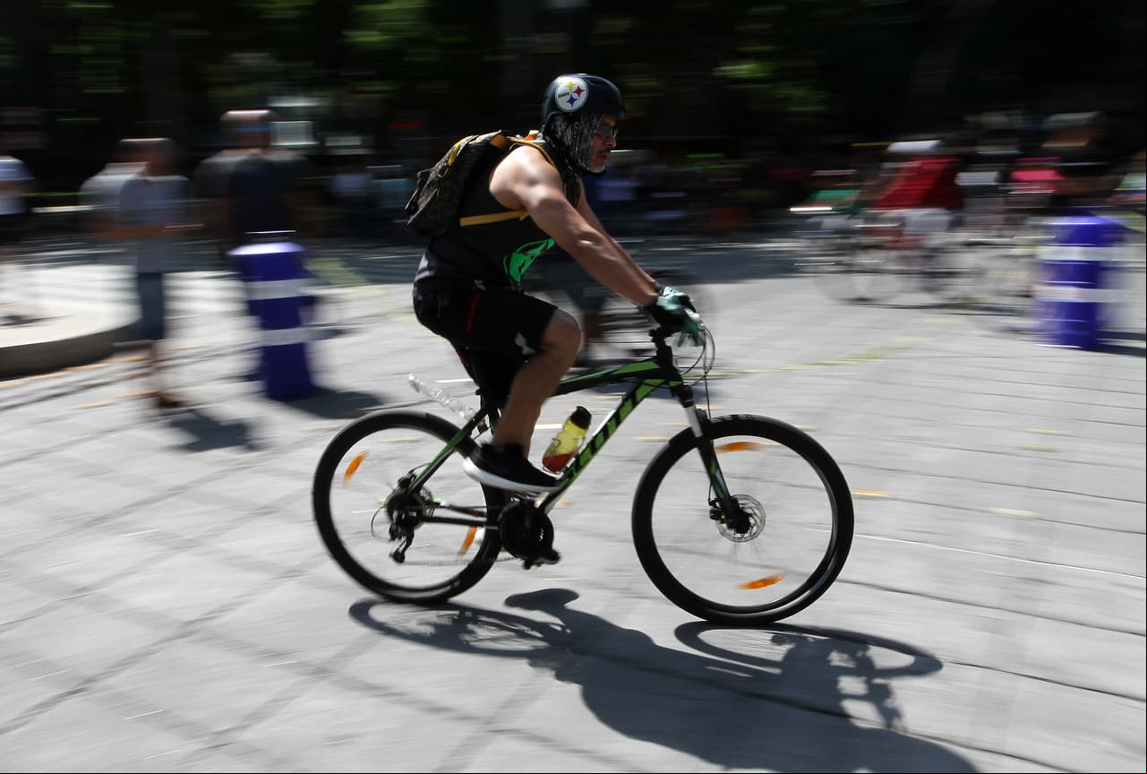 1. Mejora tu sistema cardiovascular. El ciclismo reduce hasta un 50% el riesgo de sufrir enfermedades cardíacas