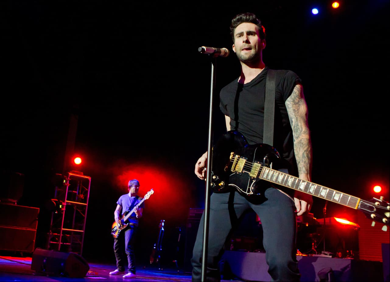 27.11.2011. Moscow. Russia. Concert in the Crocus City Hall. Pictured: Maroon 5