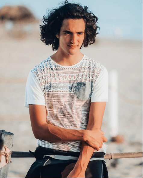 Tras 'Fuego Ardiente', Sebastián Poza ahora formará parte de 'Vencer el Pasado'