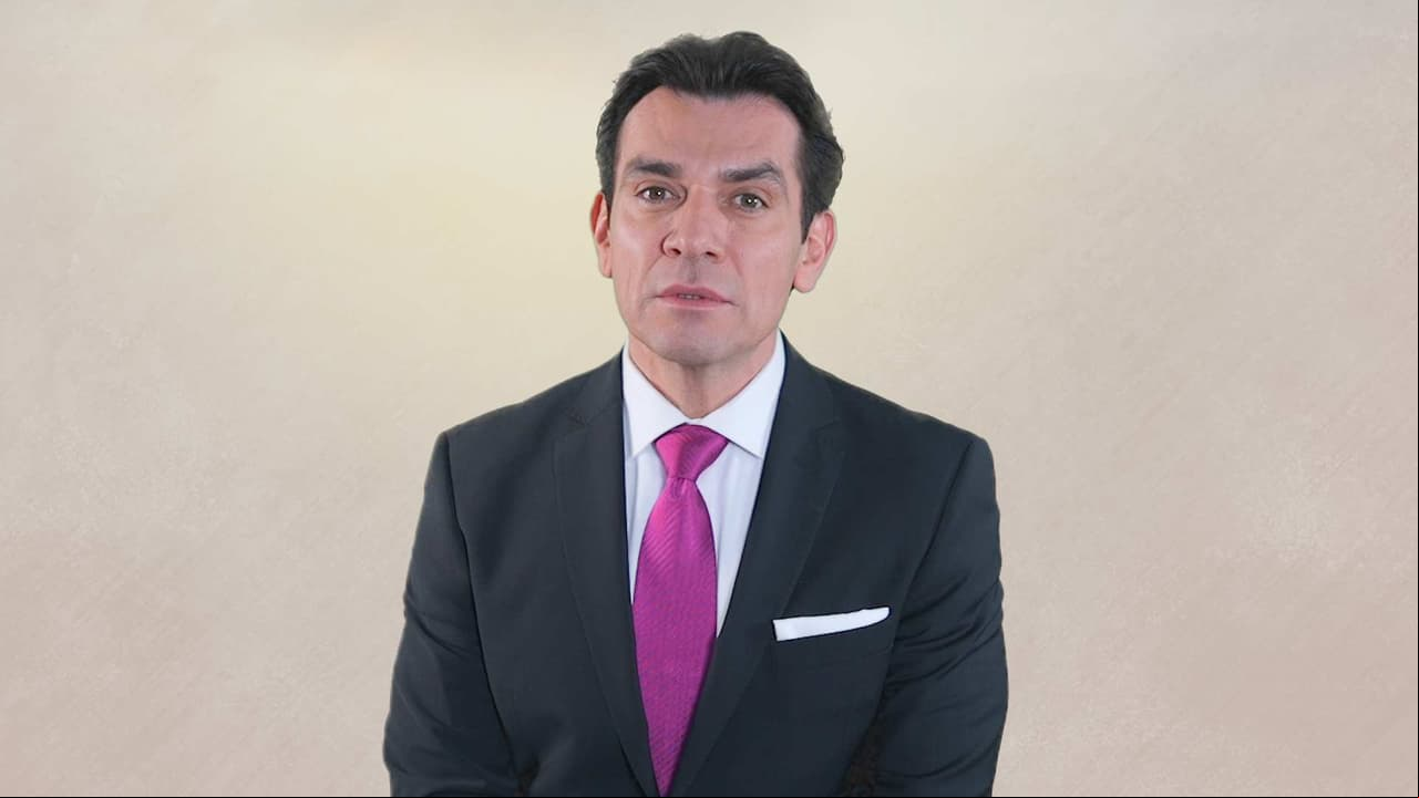 "Hará lo que sea para conservar a su familia": Jorge Salinas sobre su personaje en 'Te doy la vida'