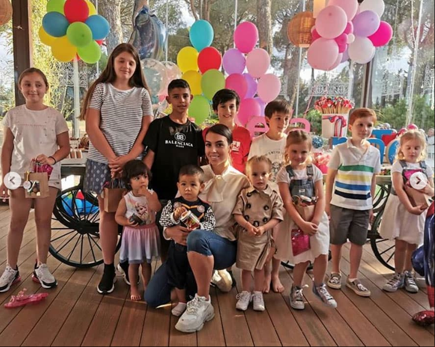 Los pequeños celebraron su segundo año de vida acompañados de sus seres más queridos.