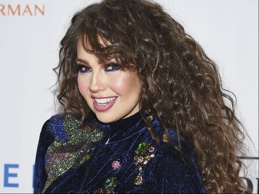 Thalía cambia de look y desata comentarios ¿favorables?