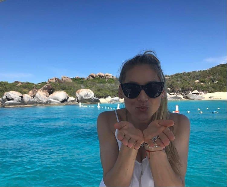 Anna Kournikova comparte la tierna foto de su hija a más de dos meses de su nacimiento