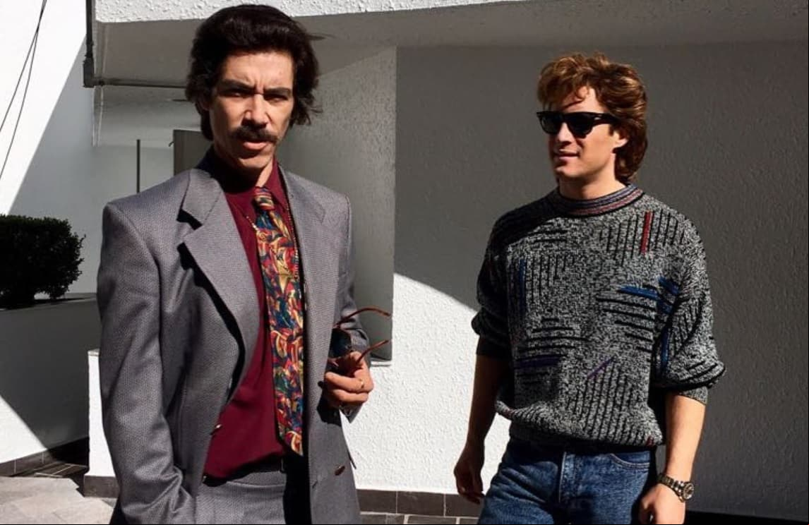 Oscar Jaenada y Diego Boneta en sus papeles del programa