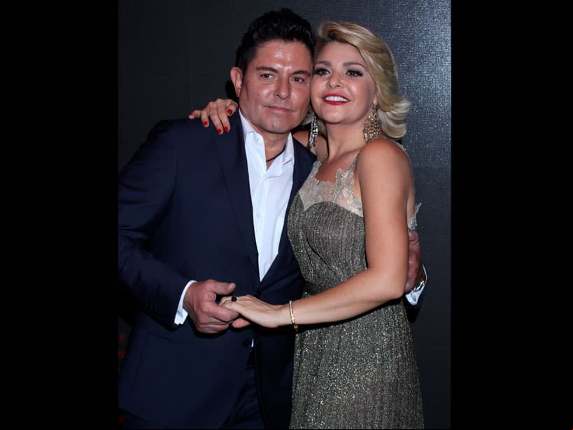 Ernesto Laguardia e Itatí Cantoral se reencontraron después de varios años de haber trabajado juntos en 'Amores con trampa', pues ahora volverán a compartir créditos en esta bioserie.