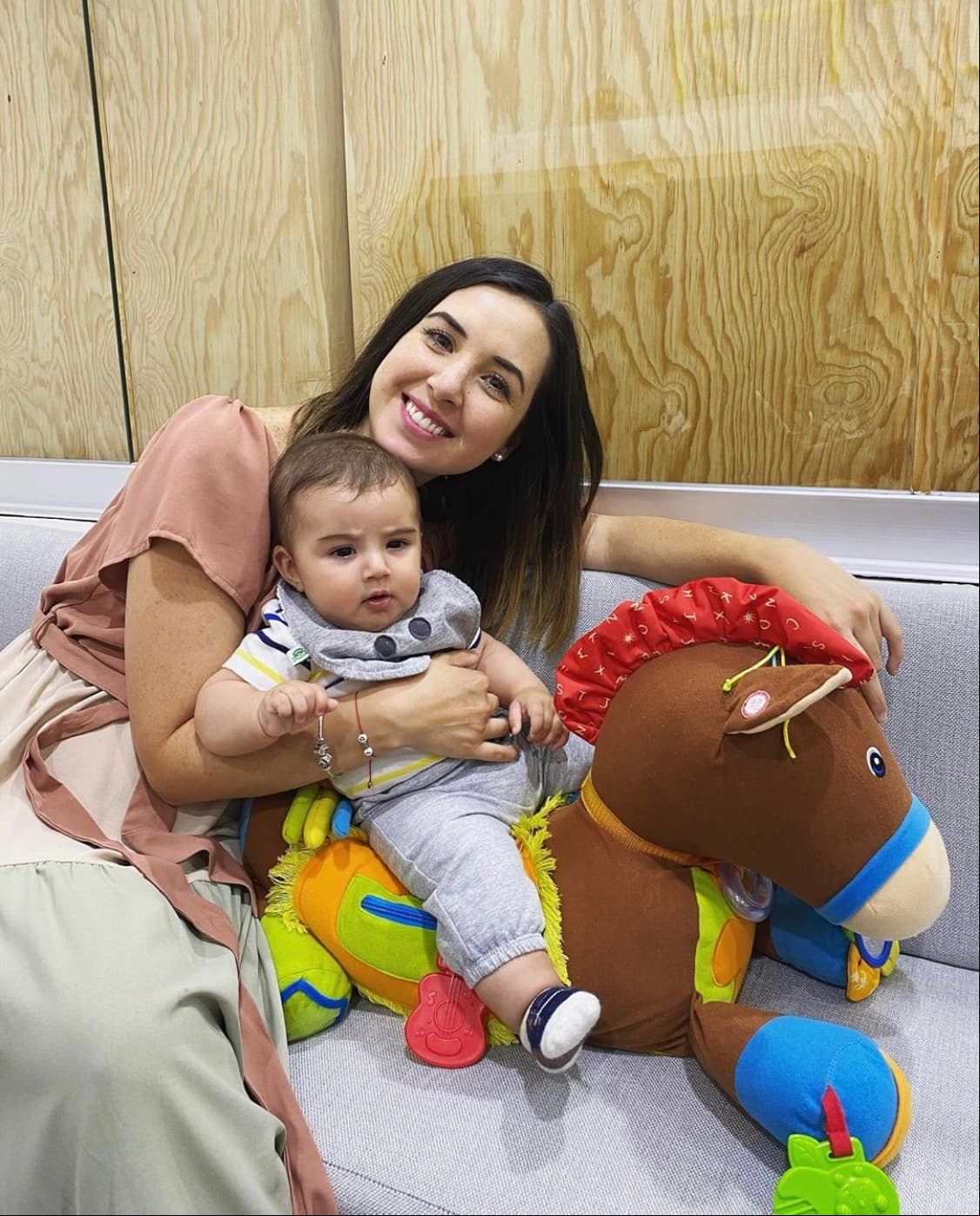 Con motivo del sexto "mesesario" de su hijo Diego, Fátima Torre, actriz de 'Soy tu Dueña', organizó, el pasado miércoles 30 de septiembre, una reunión familiar para celebrar al pequeño, quien nació el 31 de marzo.
