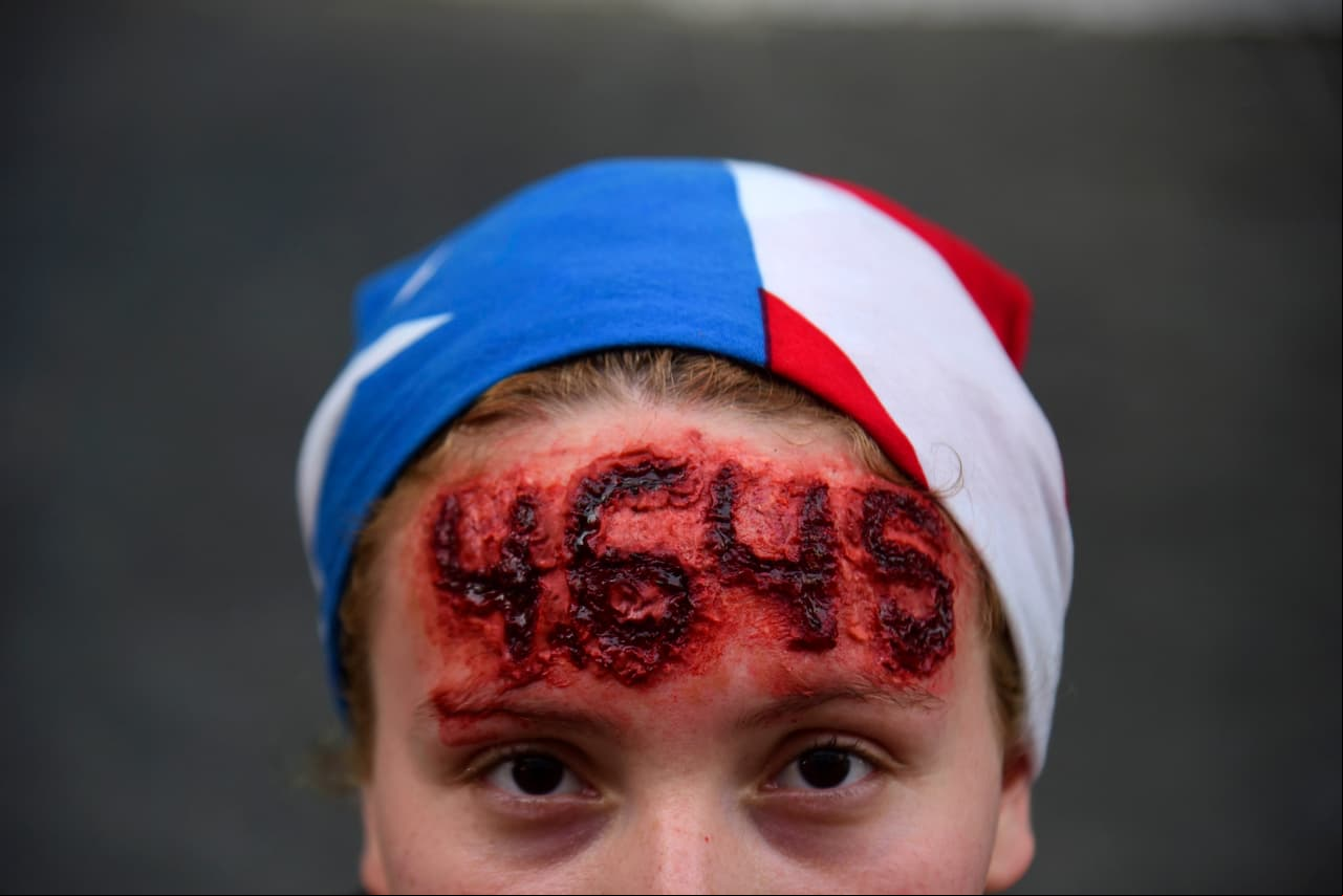 Mientras el gobierno presentó la cifra de 64 muertos por el huracán, estudios determinaron que fueron más de 4 mil 600. Los puertorriqueños piden el reconocimiento de sus víctimas.