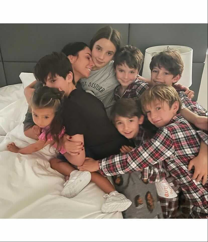 Inés Gómez Mont desde que se convirtió en madre, la famosa les ha dedicado todo el tiempo a sus hijos, considerando esto como lo mejor de su vida. 
<br>
<br>“Mi proyecto más grande e importante en la vida es mi familia y sin duda, ser mamá ha sido la bendición más maravillosa.
<br>
<br>Feliz día de las madres a todas que sin duda son las mejores mamás y las más perfectas para sus hijos. Dios las bendiga siempre!!!”, anotó. 
<br>