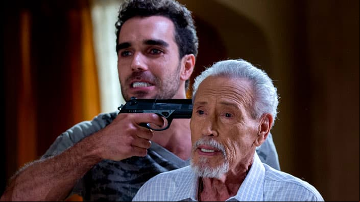 Néstor mata al abuelo Silvestre