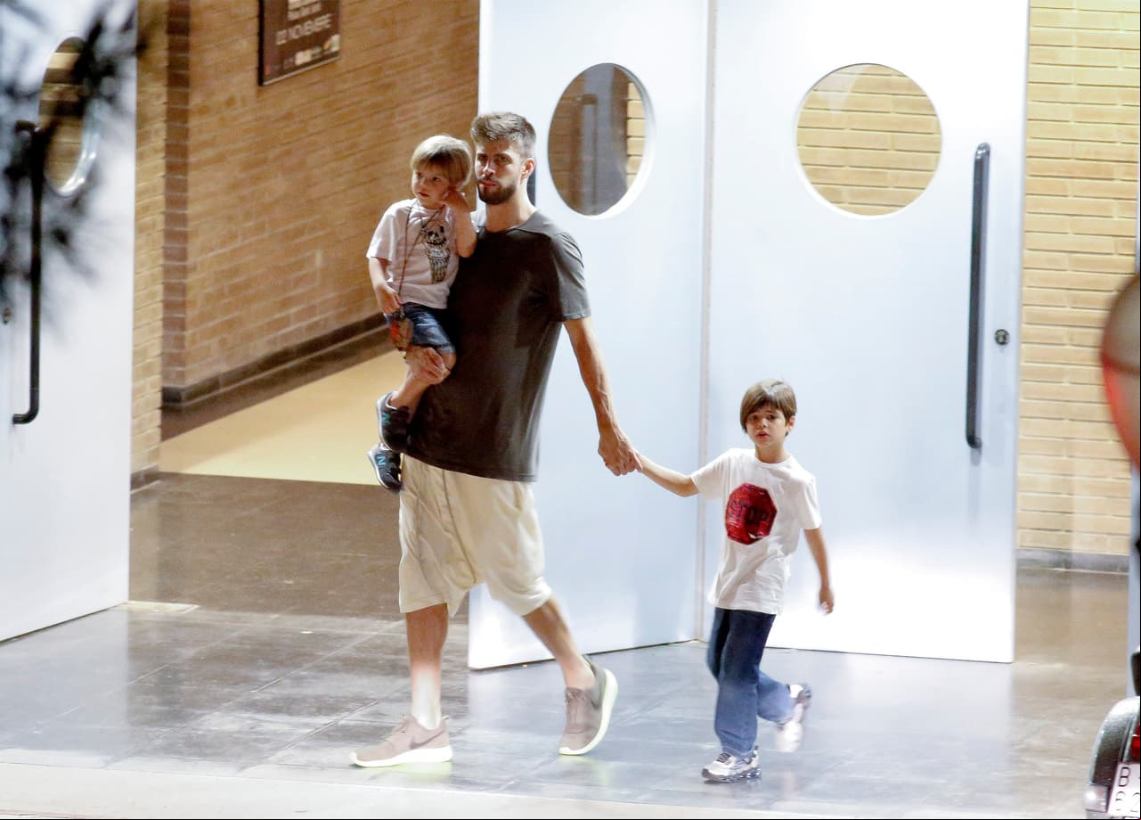 El futbolista fue criticado por jugar con sus hijos