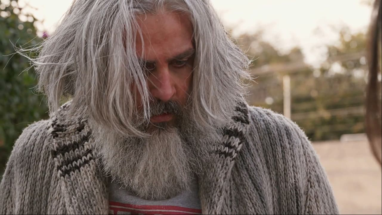 Valente termina en la calle sufriendo por Pancho