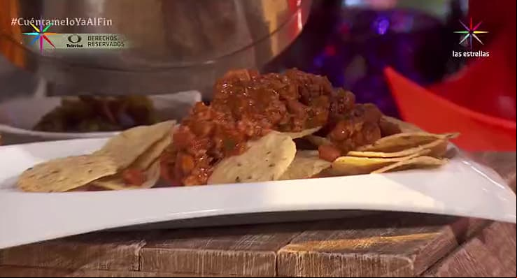 RECETA: Nachos con Chilli y Guacamole