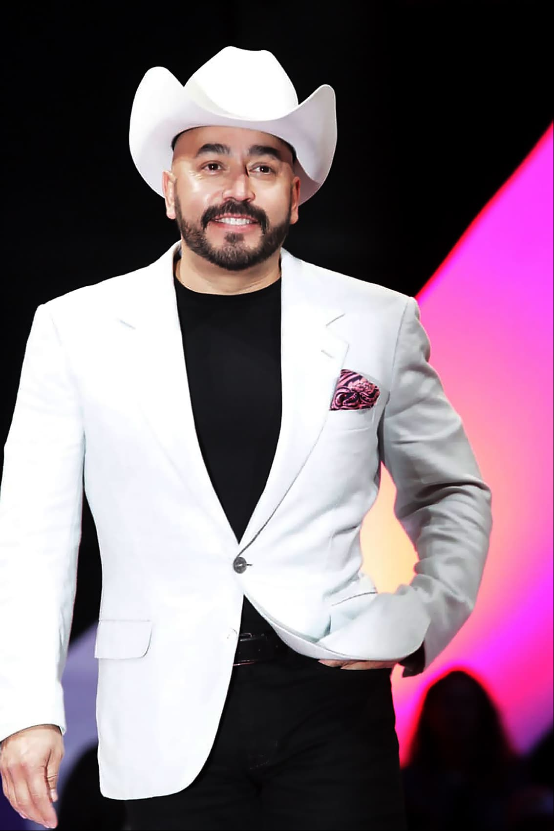 Lupillo Rivera reveló en septiembre pasado que se quitó el tatuaje que se hizo hace tiempo con su exesposa Mayeli Alonso.