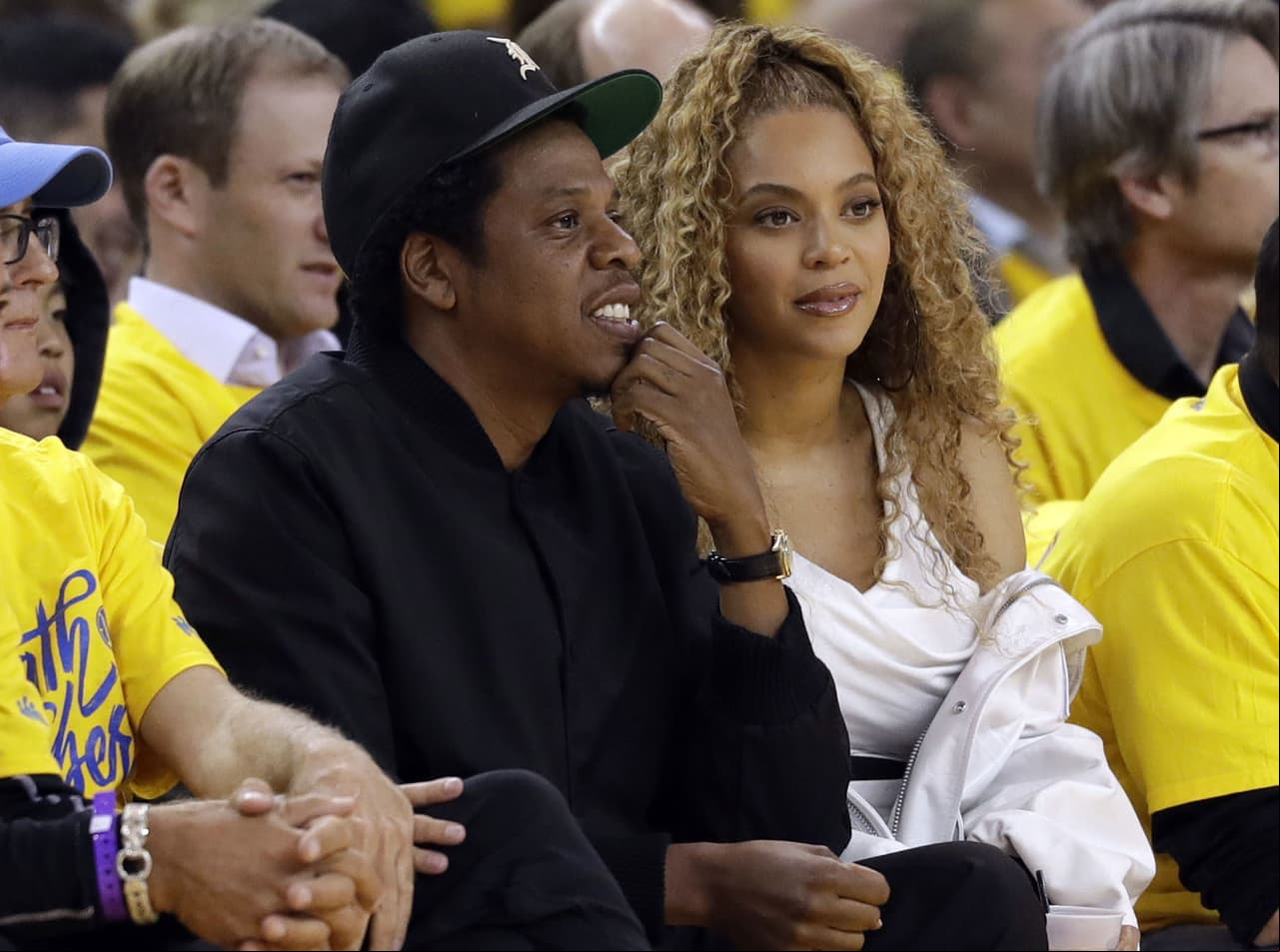 Jay-Z. El rapero, empresario y esposo de Beyoncé celebrará sus 50 años hasta diciembre.