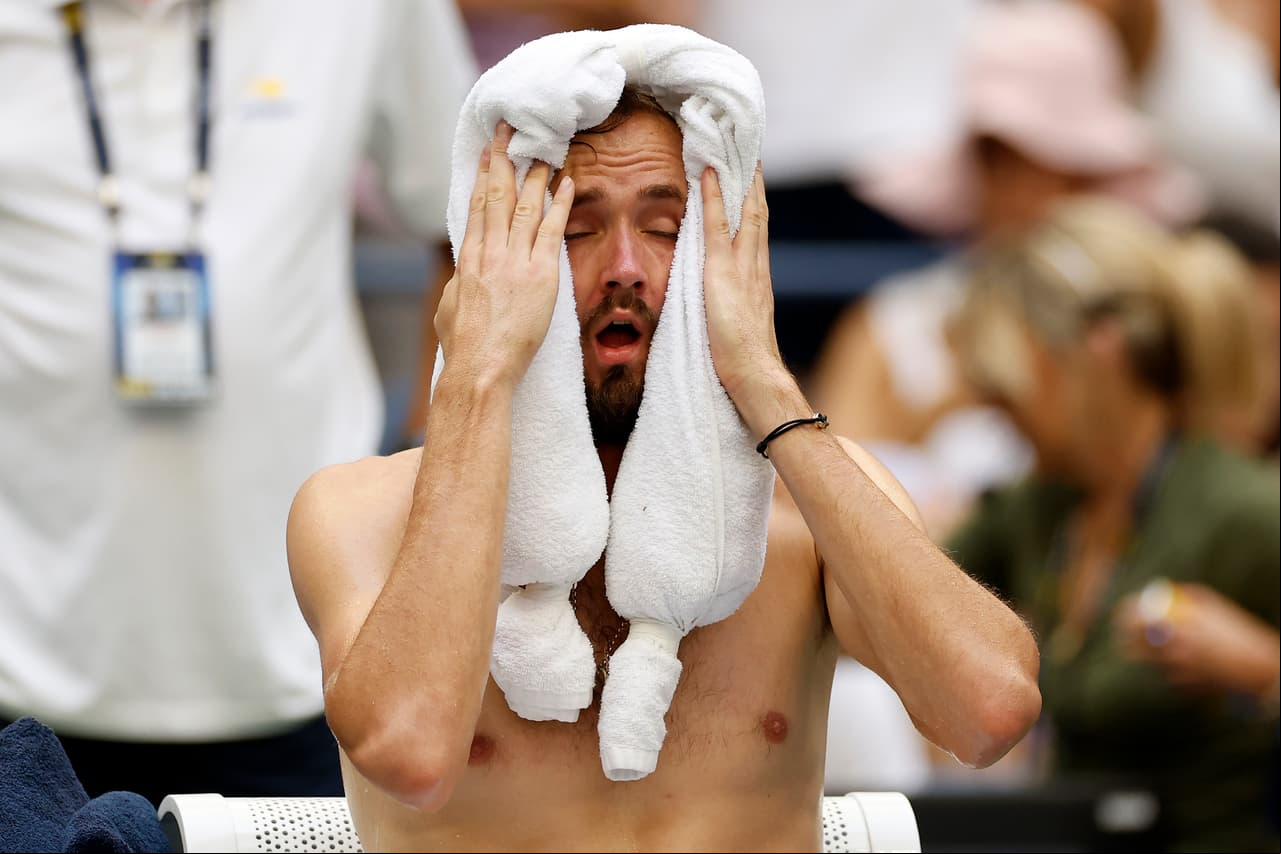 Medvedev se queja del calor del US Open: "Un día morirá un jugador"