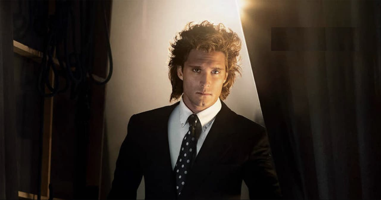Así se escucha ‘Cuando Calienta el Sol’ en la voz de Diego Boneta