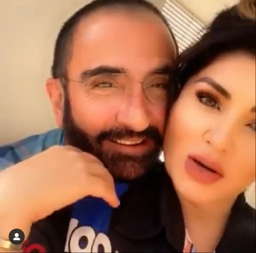Días después, Vicente publicó un video junto a Mariana en el que se dan un tierno beso, por ello sus seguidores quisieron saber más de ella y cómo se conocieron, ya que a pesar de que están juntos, el cantante aún no se ha divorciado de Karina Ortegón.
