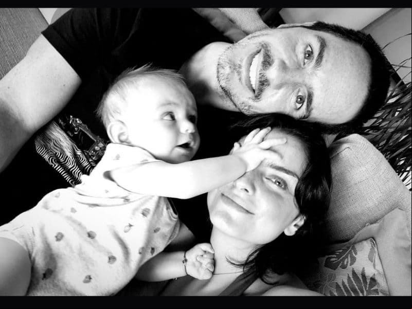 Aislinn Derbez presumió la familia que formó con Mauricio Ochmann