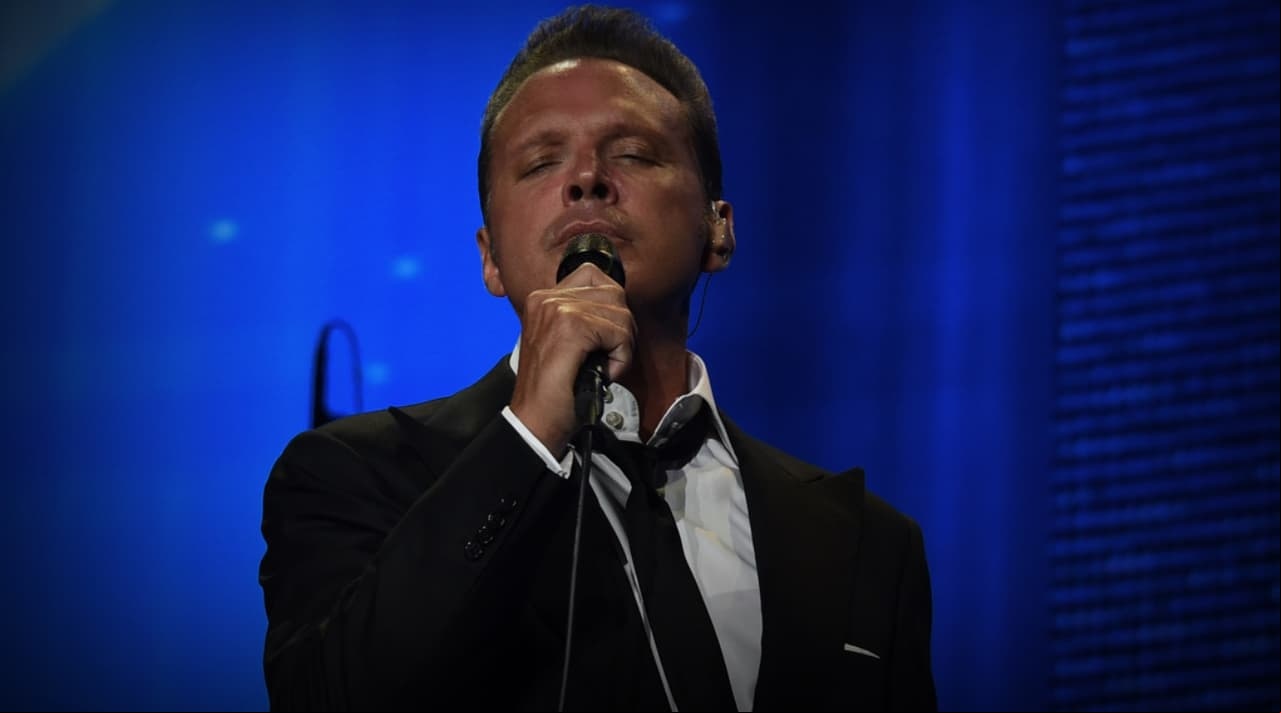 Luis Miguel ofrece concierto en el Auditorio Nacional