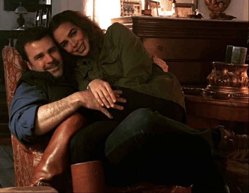 Con 25 años de casados, Biby Gaytán y Eduardo Capetillo demuestran que viven un amor de telenovela.