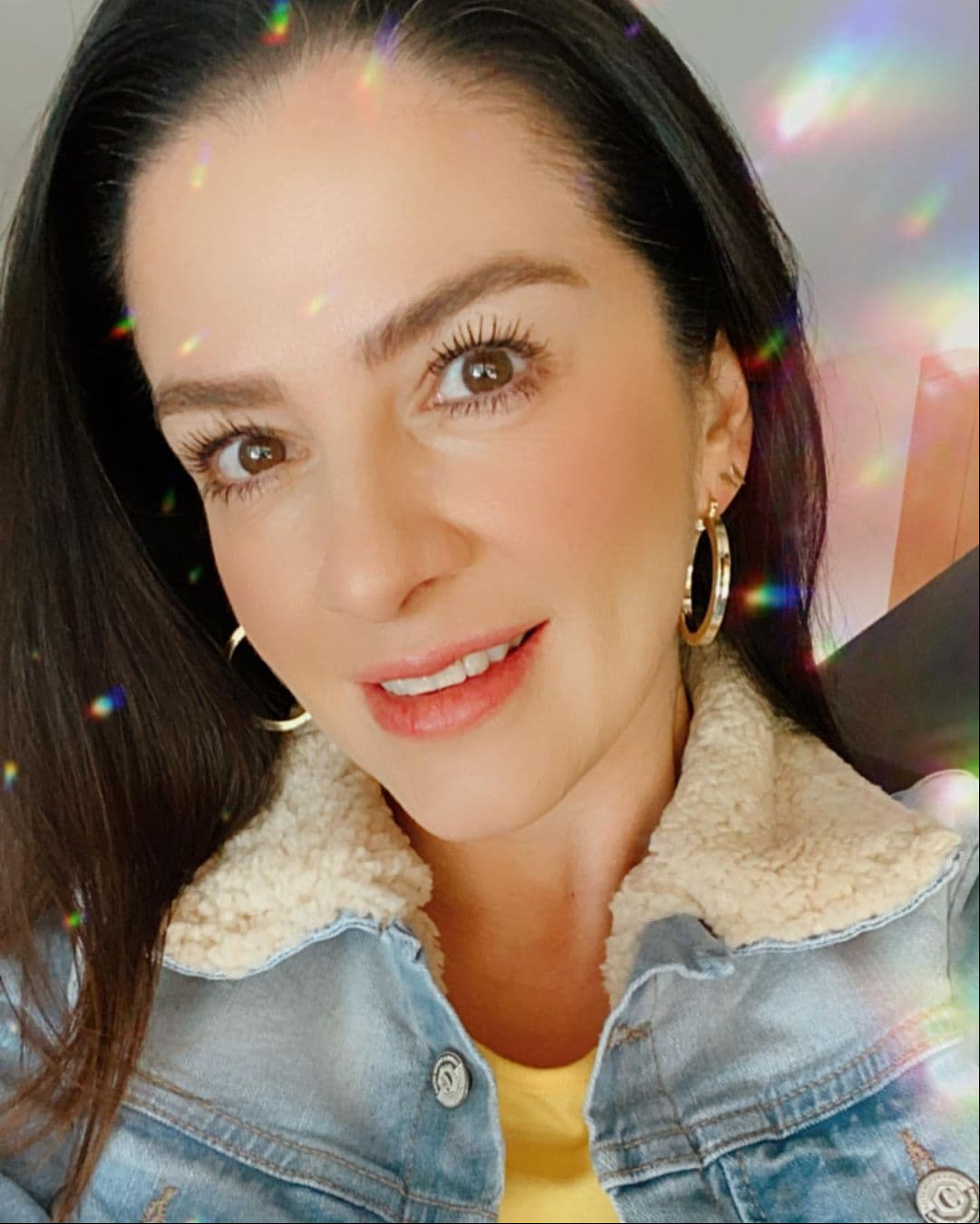 En esta misma conversación, Lidia Ávila reconoció que además de la reducción de senos, también había recurrido a la aplicación de bótox, enfatizando que solo era para verse mejor.