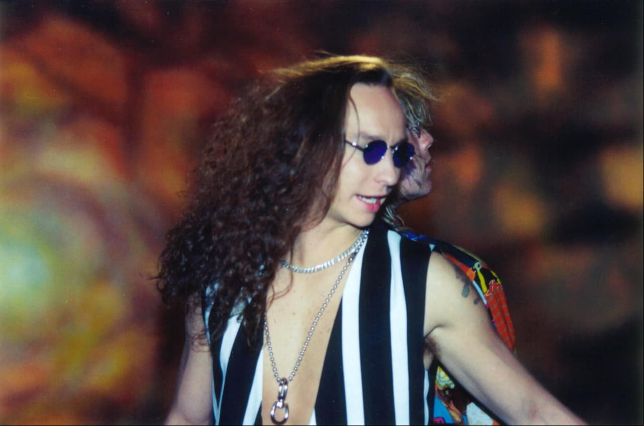 Y, aunque esta larga melena ahora solo forma parte de los recuerdos de aquella época de su vida, Rubín siempre será considerado una de las máximas estrellas de pop en México.