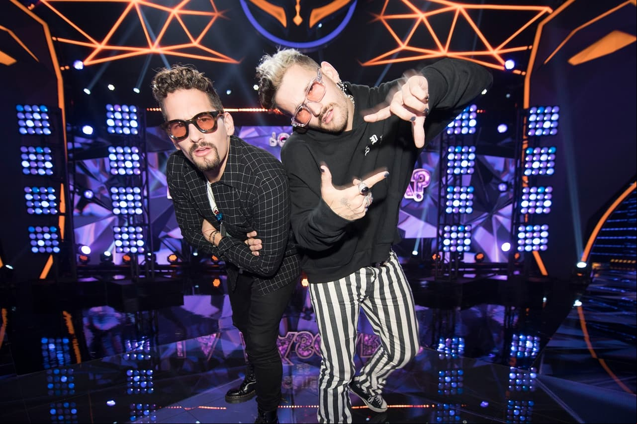 Luego de verlos cantar junto a Disco Ball en ¿Quién es la Máscara? 2020, Mau y Ricky confirmaron su presencia, de la cual un momento muy emotivo, que reúna a la familia Montaner.