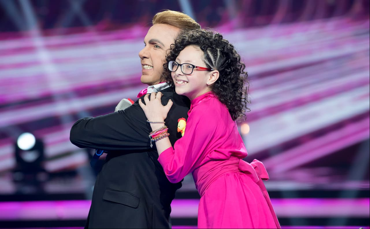 El dueto entre Taisia y "Cristian Castro" conmovió a Vero y manifestó su alegría por tan bello reconocimiento.