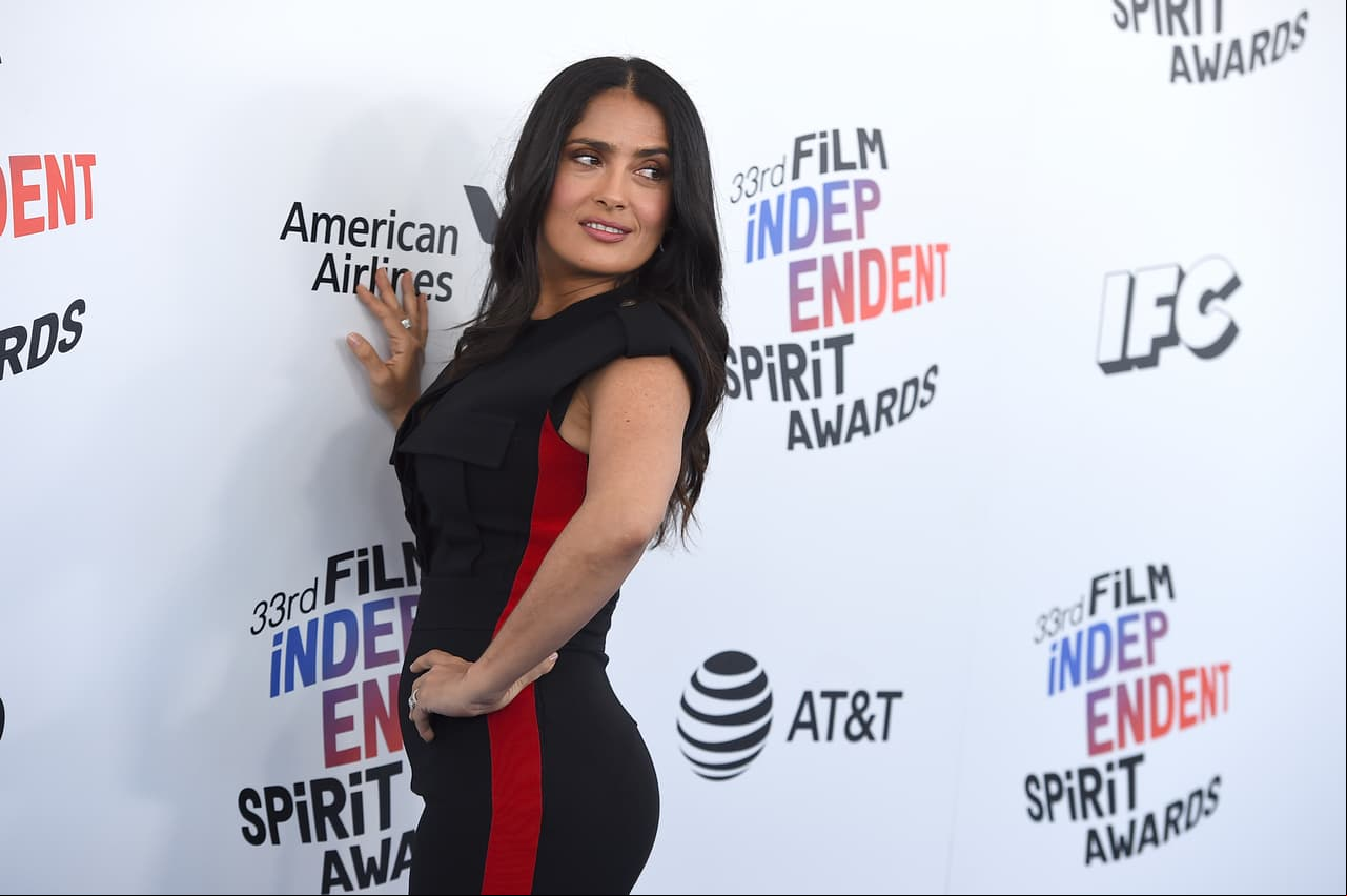 Salma Hayek por ahí del año 1997 fue a los Premios Óscar del brazo de Luismi; de ahí se supone surgió un amor fugaz.