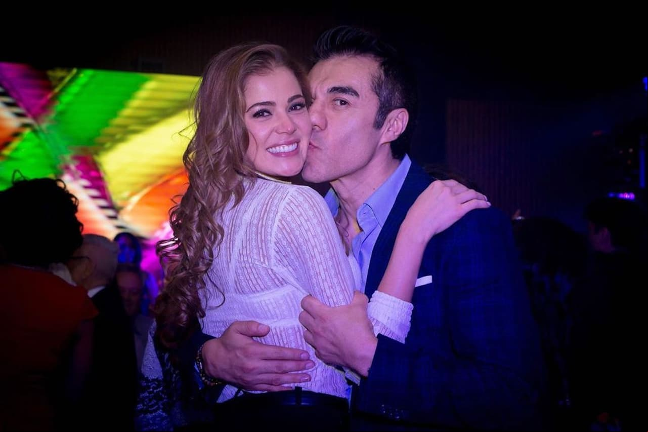 Novia de Adrián Uribe habla de su embarazo: “Los primeros meses fue complicado por las náuseas”
