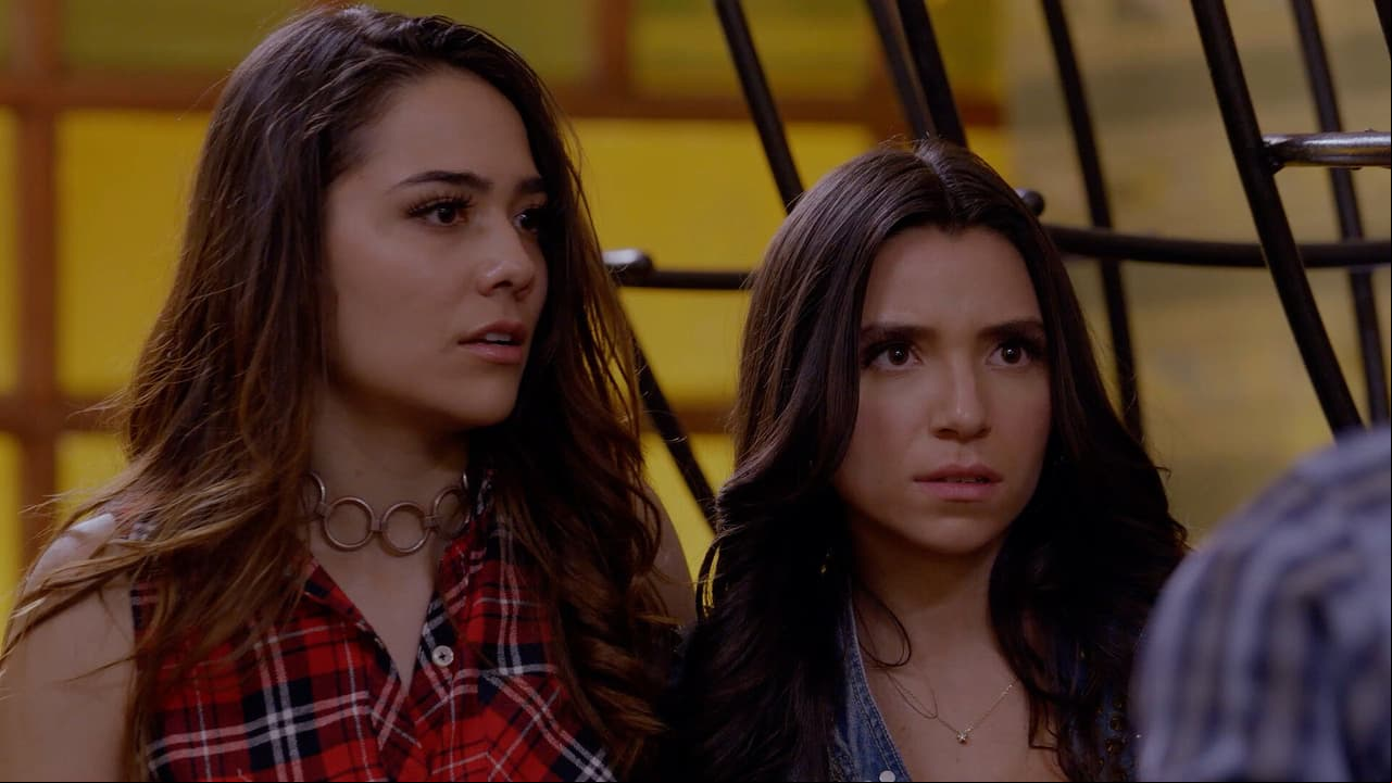 Lorena se entera de que su padre ha muerto