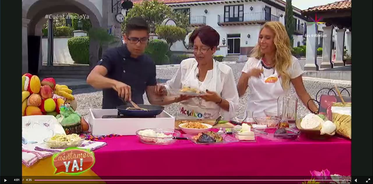RECETA: Chiles secos gratinados, con Omar Sandoval y Martha Pérez