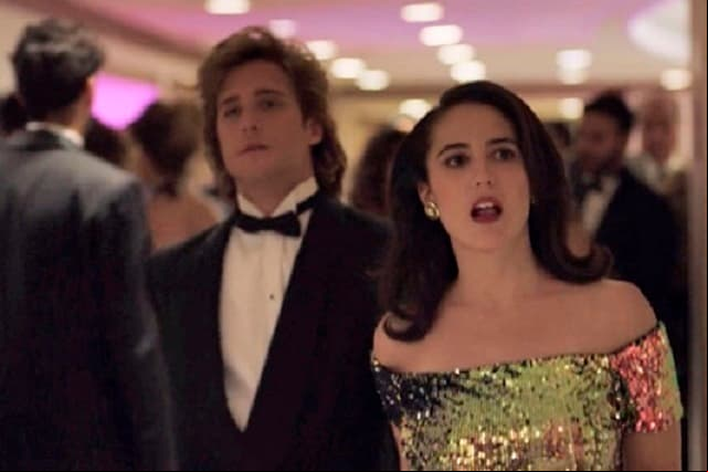 Gracias a su relación, el cantante se convirtió en padre por primera ocasión y aunque lo negó durante mucho tiempo, finalmente en reconoció a su primogénita, 
<b>Michelle Salas</b> cuando ella estaba a punto de cumplir los 18 años.