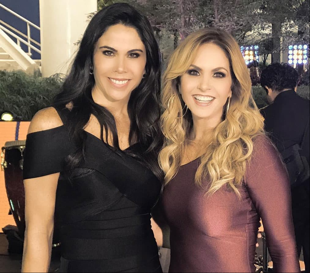 Lucero invitó a Paola Rojas a echarse un palomazo