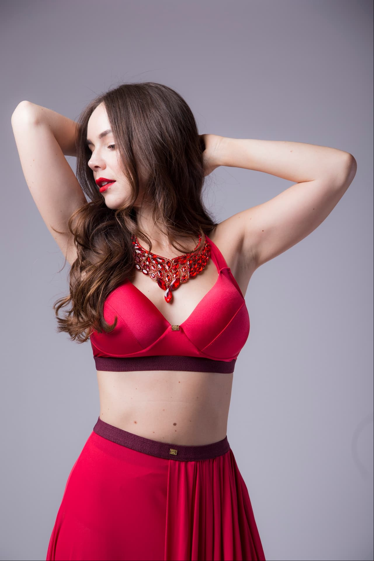 En conclusión, Rubí es una mujer fiel a la moda de cada época, tal como lo describe diseñadora. “En los 60 México es muy conservador, la figura no se marca, en la década de 1980, ahí comienza a ser un poco más ajustada la ropa para mujer. A partir de 1990, la ropa es más reveladora, pero no totalmente liberada y en el momento actual, se ha liberado mucho la forma de conceptualizar la figura femenina".