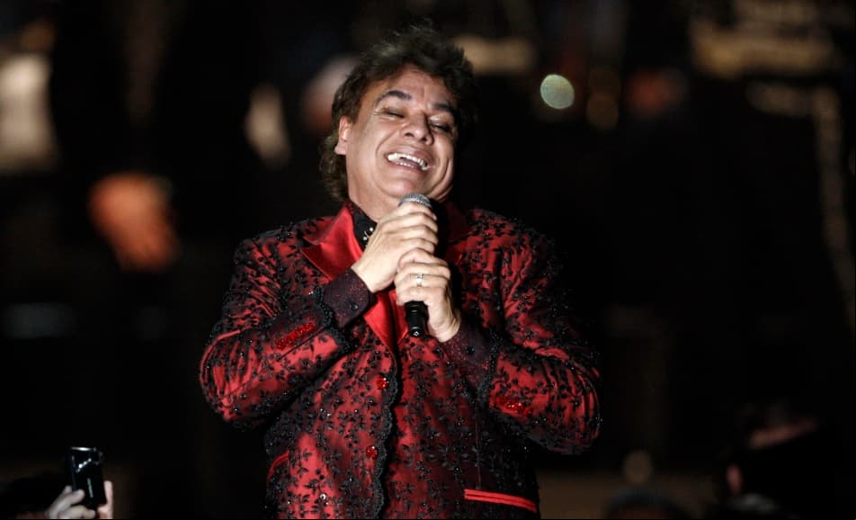 Juan Gabriel, 1800 formas de cantarle al amor