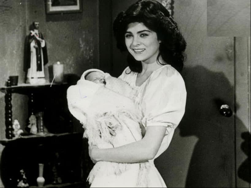 En 1983 consiguió el protagónico de ‘La fiera’, telenovela producida por Valentín Pimstein. Su trabajo fue reconocido en los Premios TVyNovelas en 1984 al ganar la categoría ‘Mejor actriz joven’.