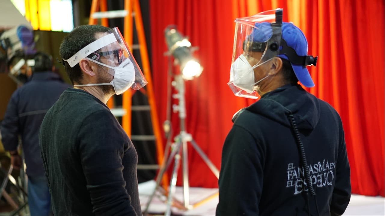 El equipo de producción también extremó precauciones.