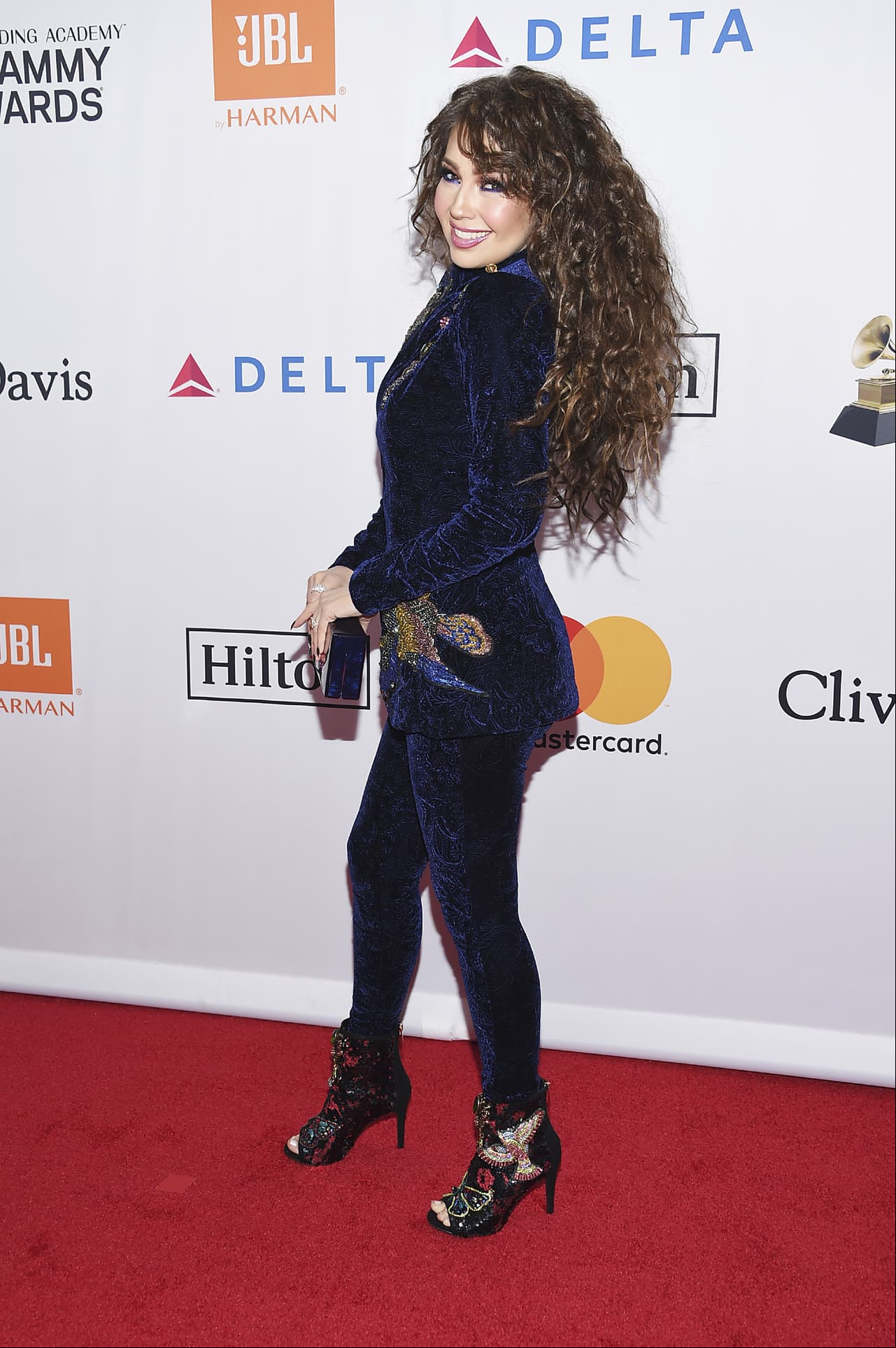 TEST: ¿Puedes identificar estas canciones de Thalía con una frase?